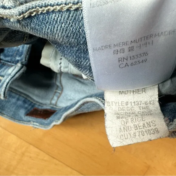 Mother Jeans The Insider Crop in a Side of Rice and Beans Cropped Kick Flare - Picture 6 of 11